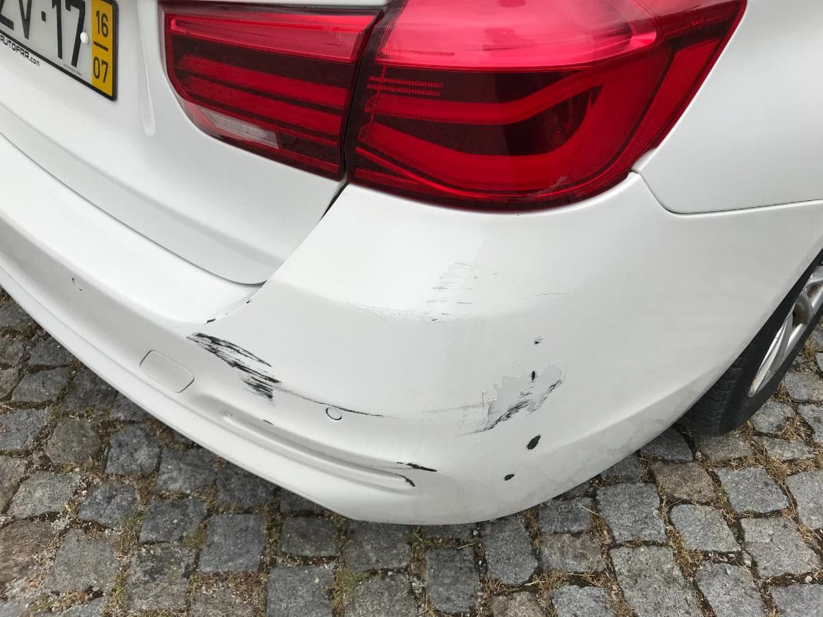 BMW 318D · Ano 2016 — imagen 11