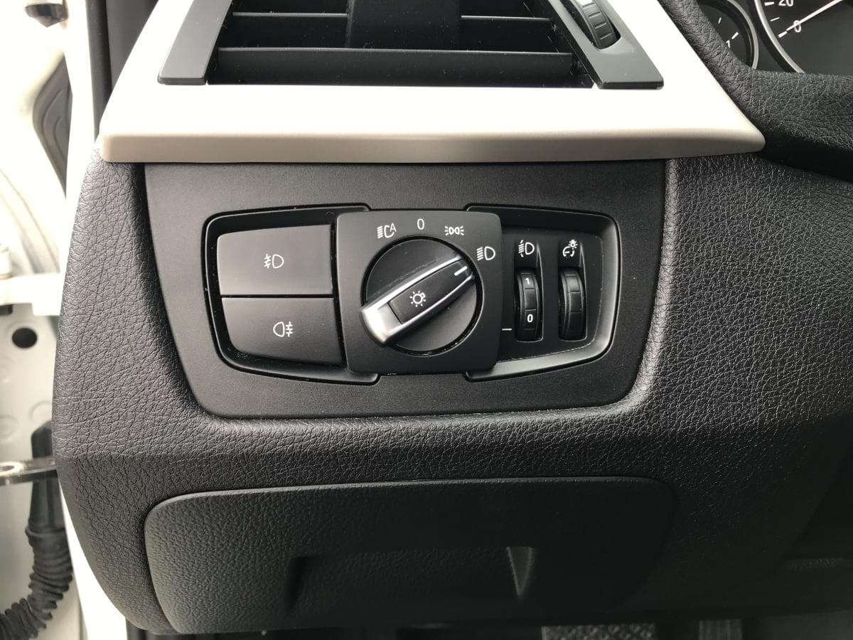 BMW 318D · Ano 2016 — imagen 27