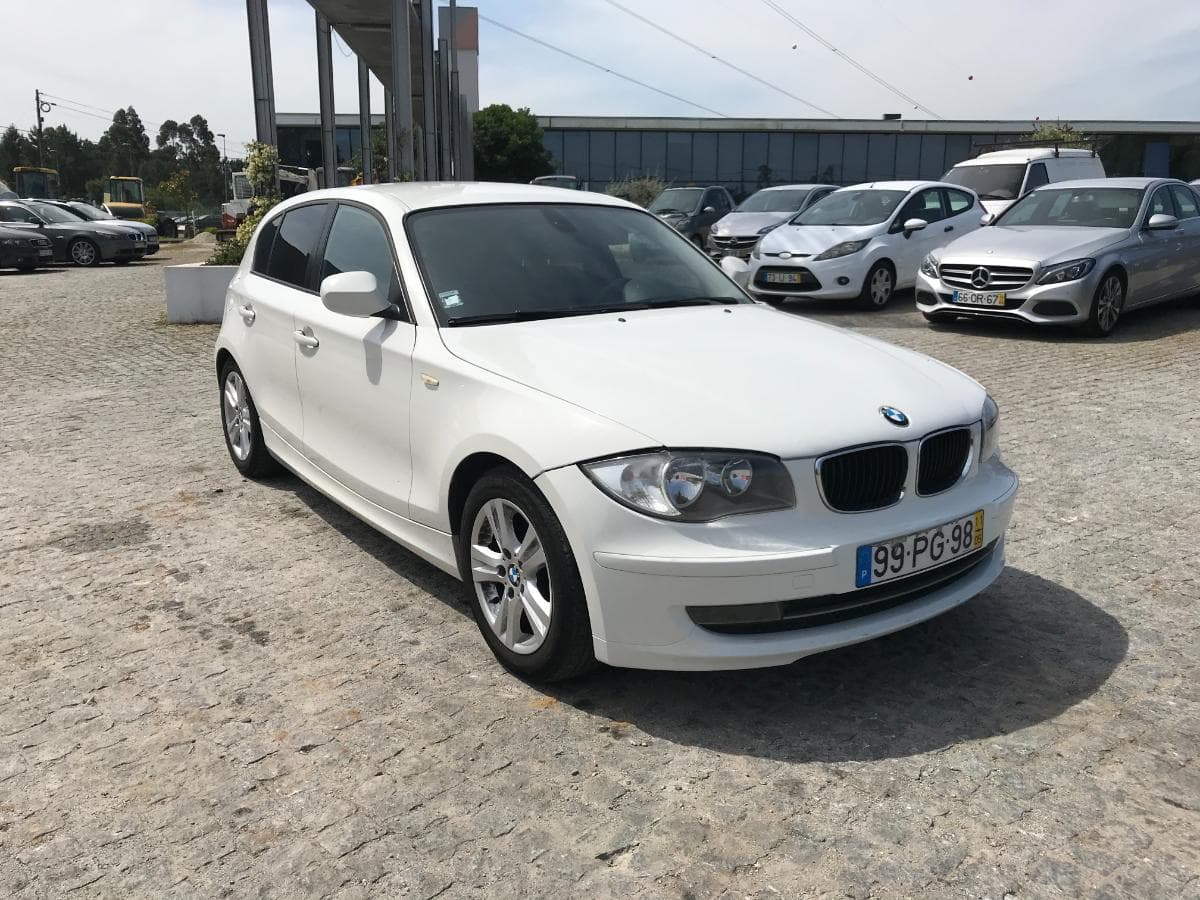 BMW 120D · Ano 2011 — imagem 1