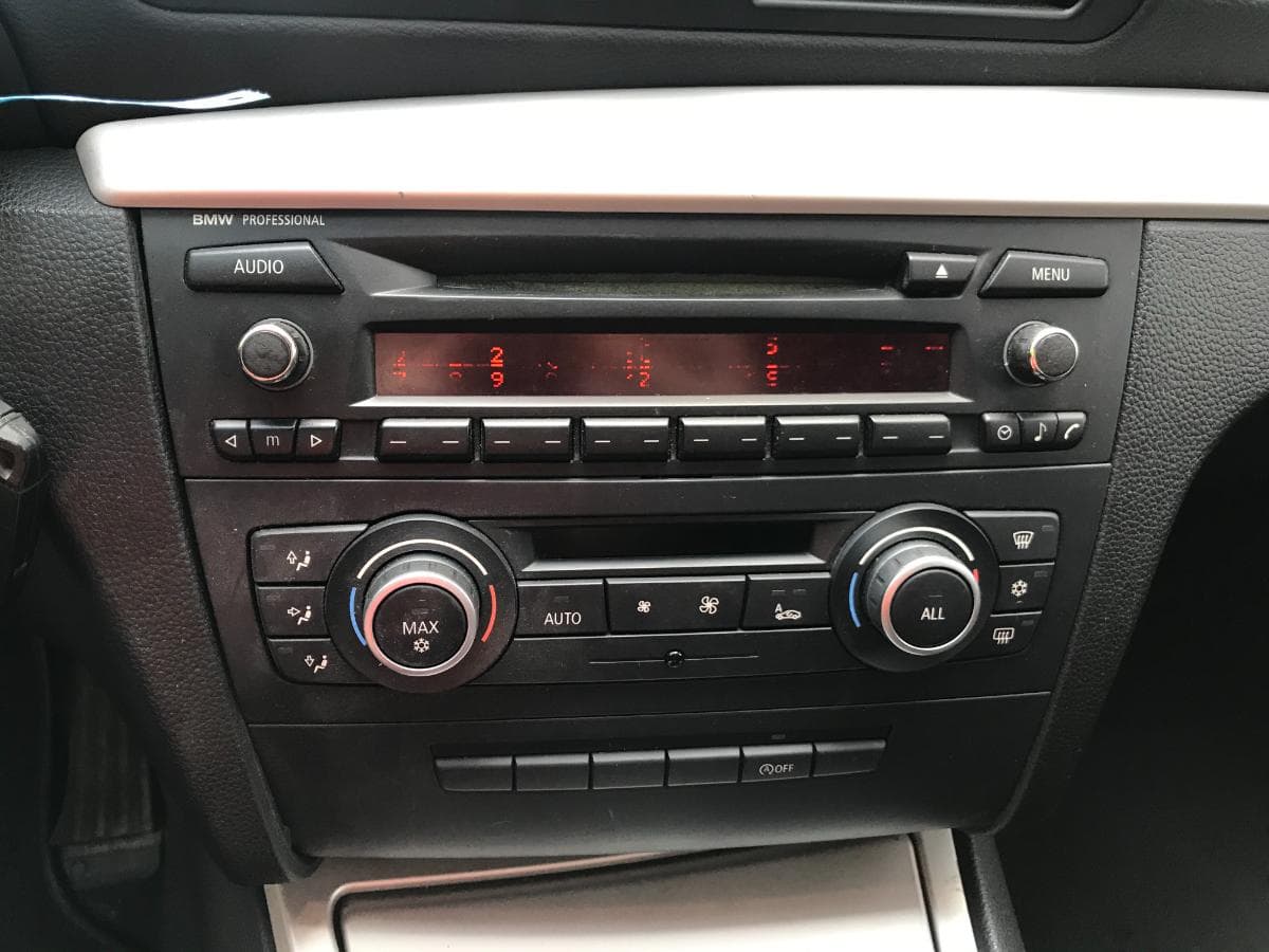 BMW 120D · Ano 2011 — imagem 21