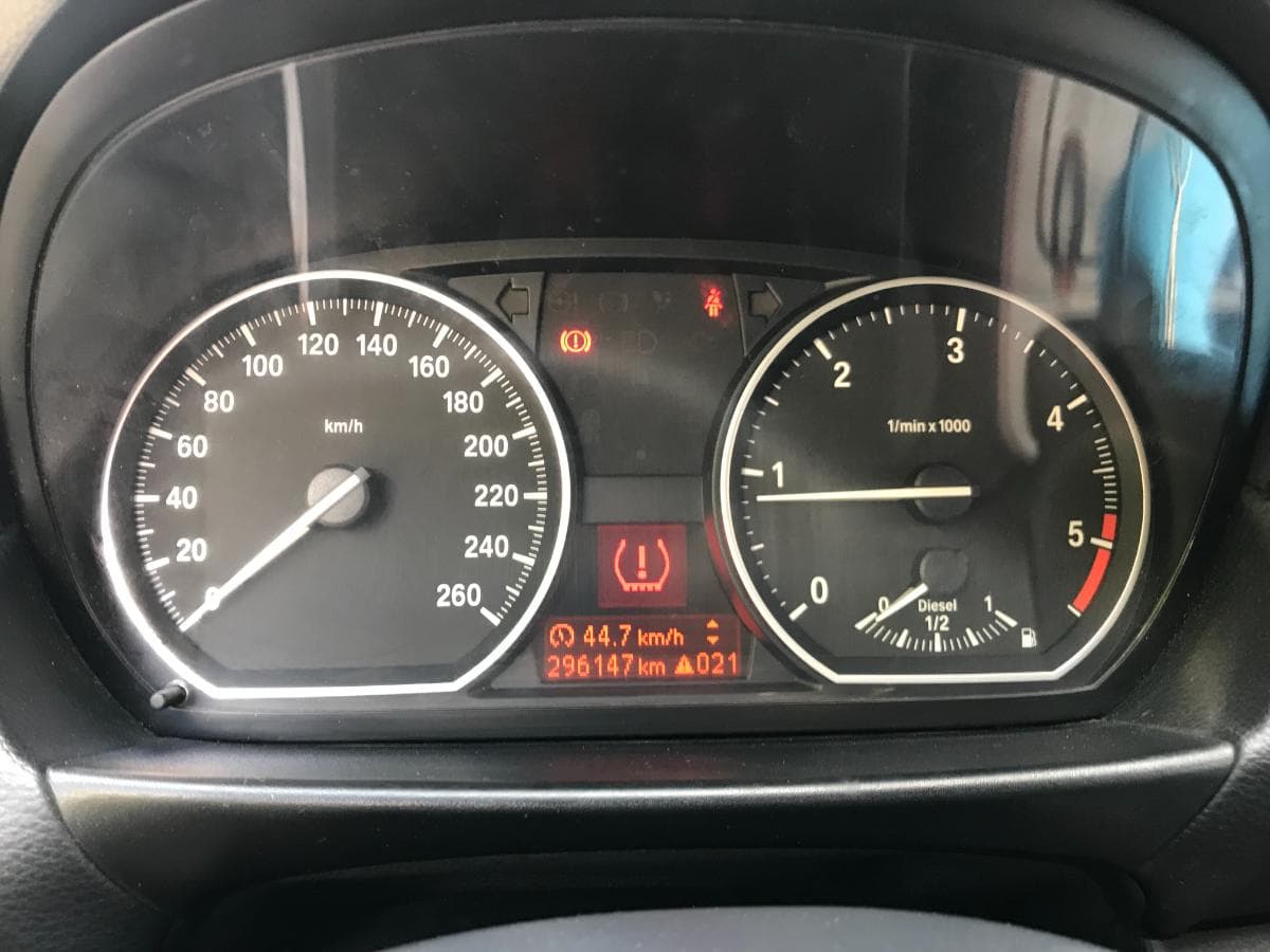 BMW 120D · Ano 2011 — imagem 22