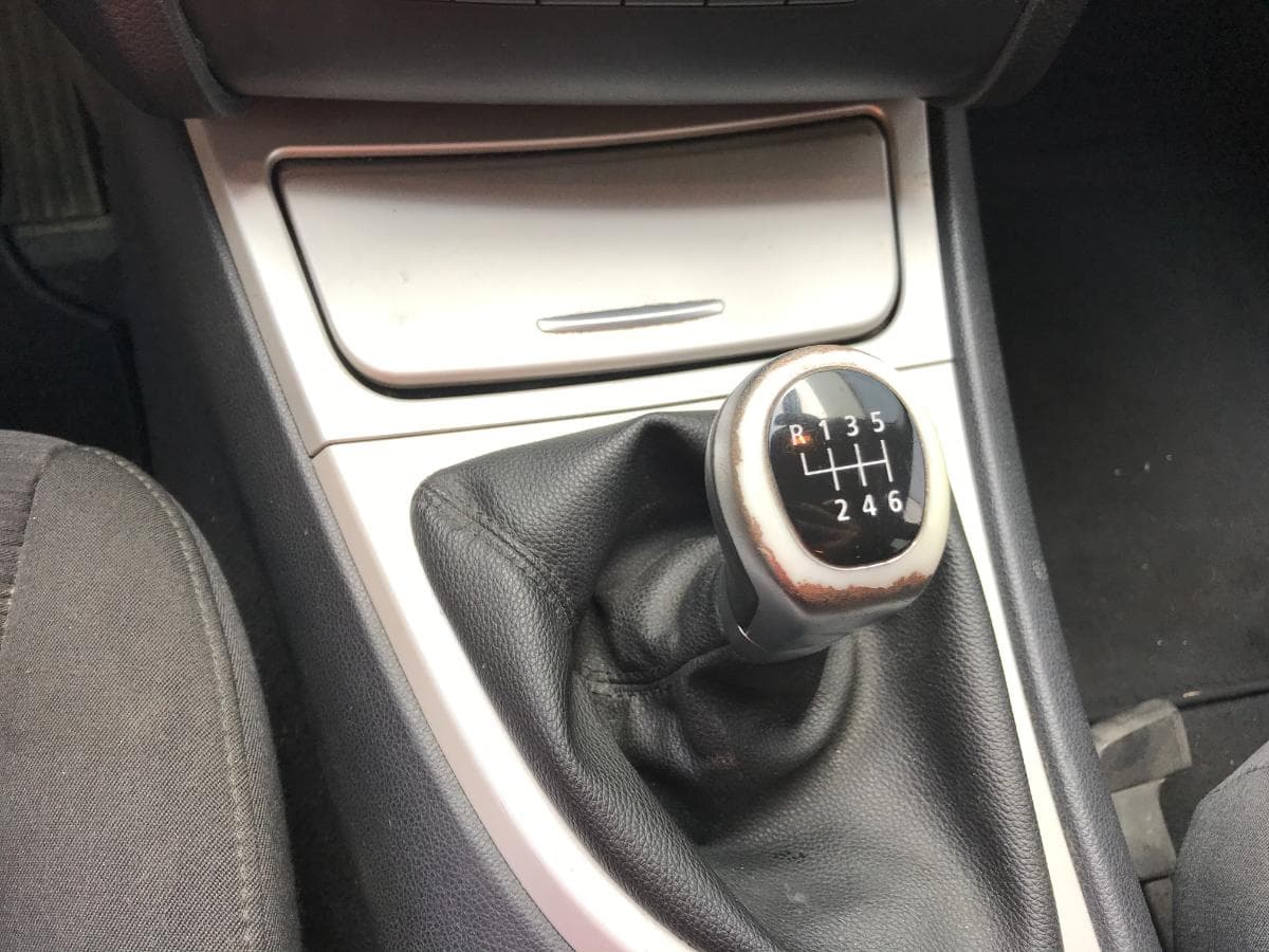 BMW 120D · Ano 2011 — imagem 24