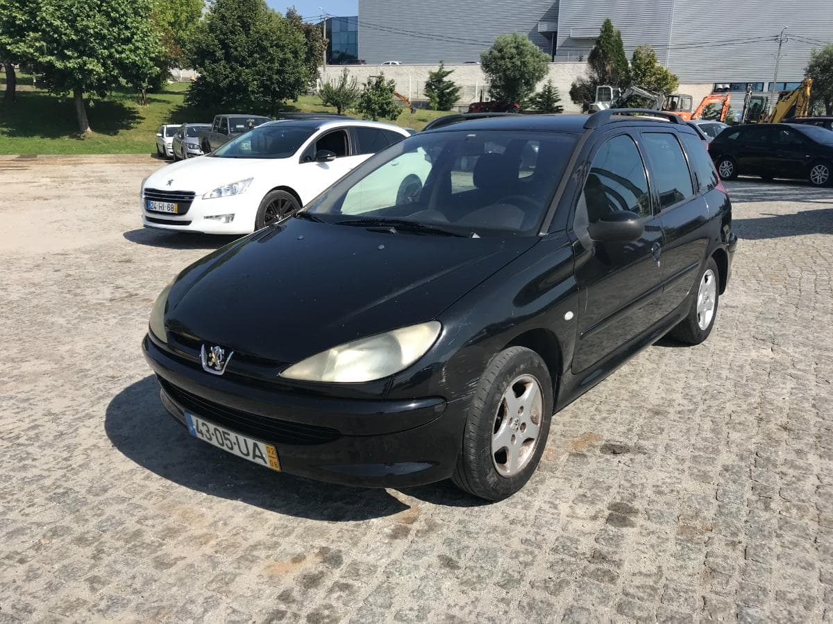 Peugeot 206 SW 1.4 HDI · Ano 2002 — imagem 3