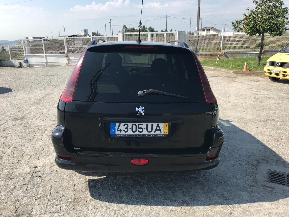 Peugeot 206 SW 1.4 HDI · Ano 2002 — imagem 5