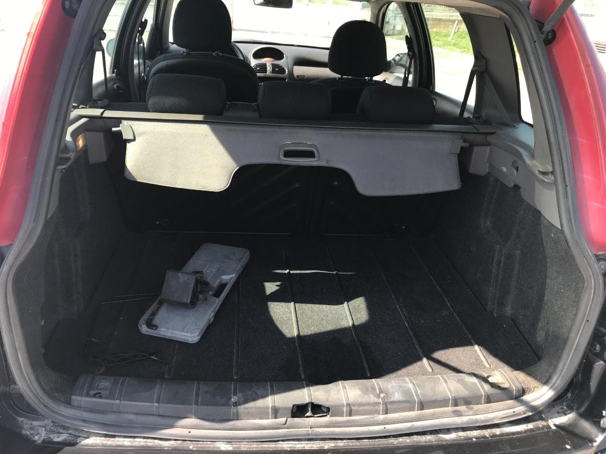 Peugeot 206 SW 1.4 HDI · Ano 2002 — imagem 7