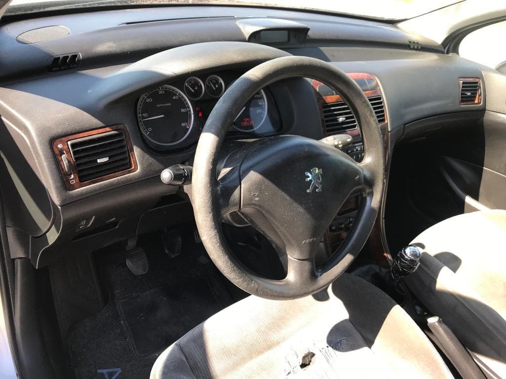 Peugeot 307 · Ano 2004 — imagem 16