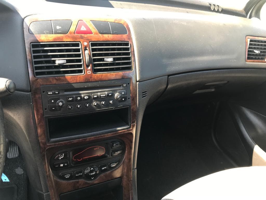 Peugeot 307 · Ano 2004 — imagem 24