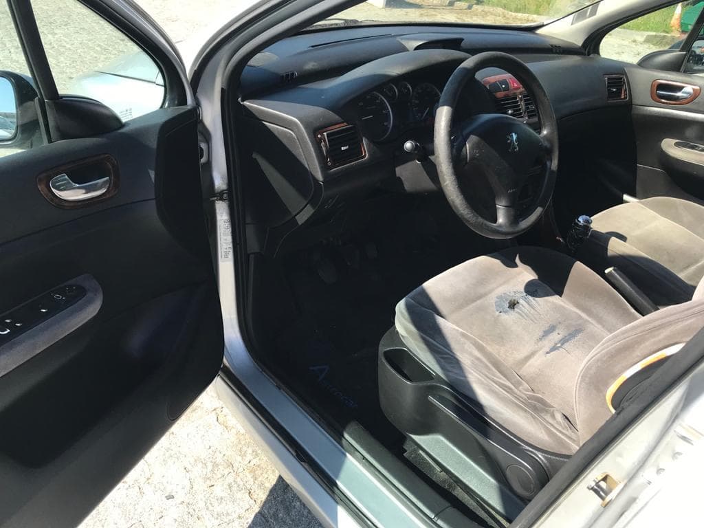 Peugeot 307 · Ano 2004 — imagem 15