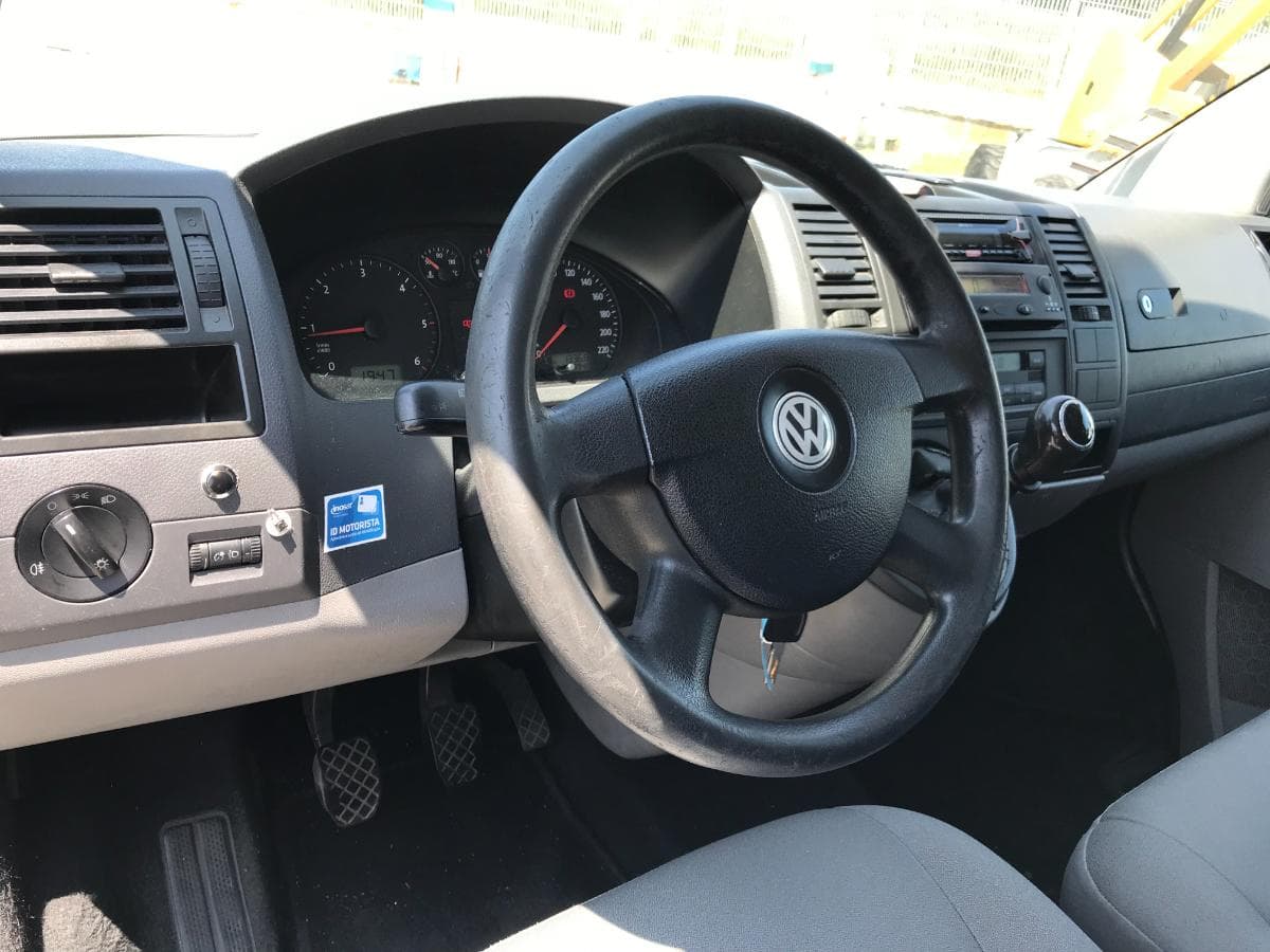 Volkswagen Transporter 1.9 TDI · Ano 2009 — imagem 18