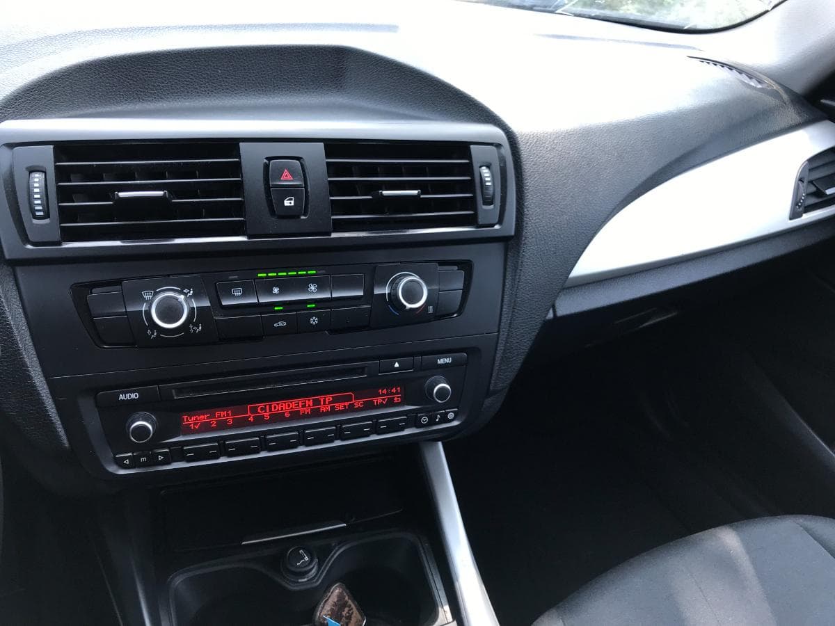 BMW 116D · Ano 2012 — image 19