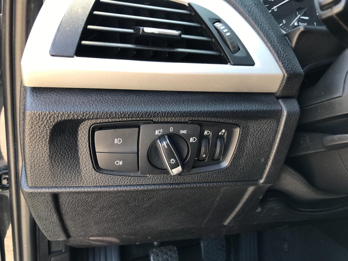 BMW 116D · Ano 2012 — image 24