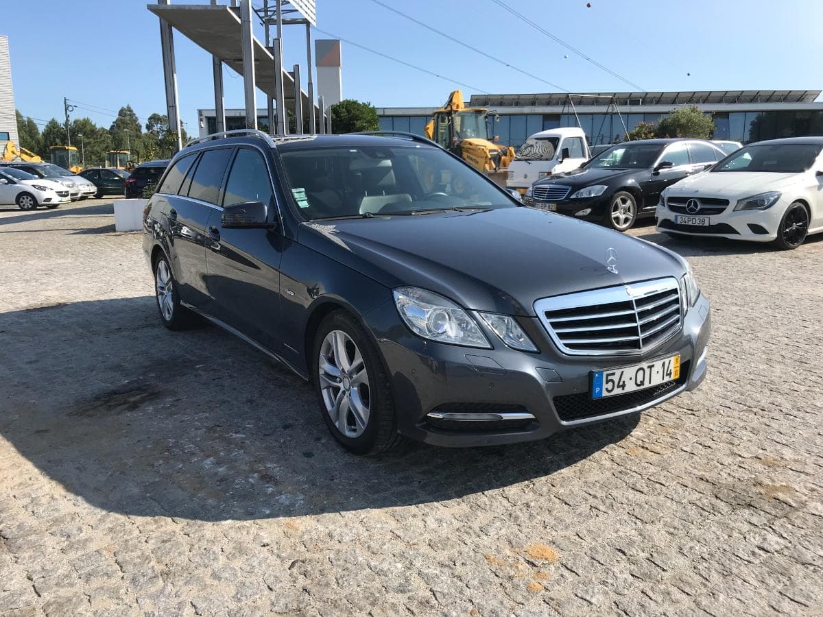 Mercedes-Benz E 220 CDI · Ano 2011 — image 1