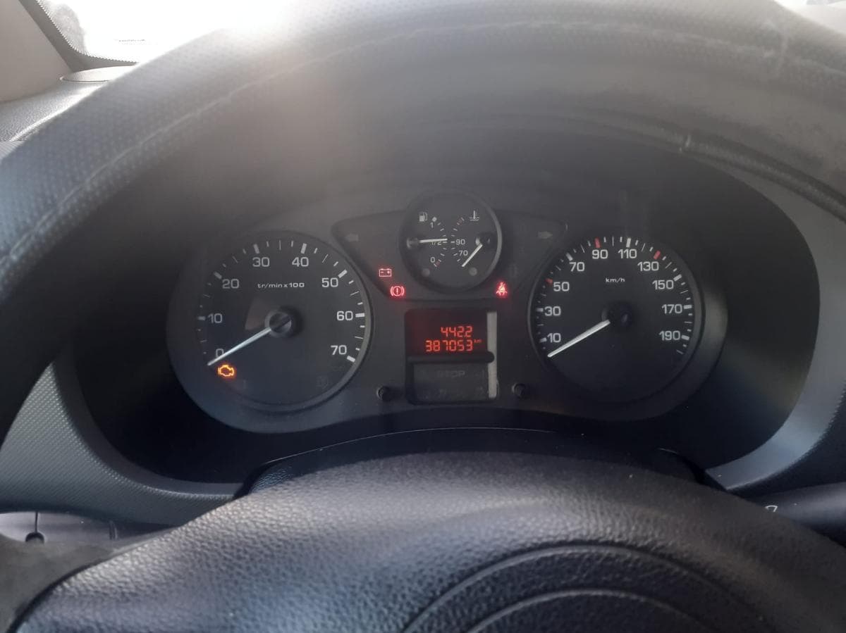 Citroën Berlingo 1.6 HDI · Ano 2008 — imagem 5