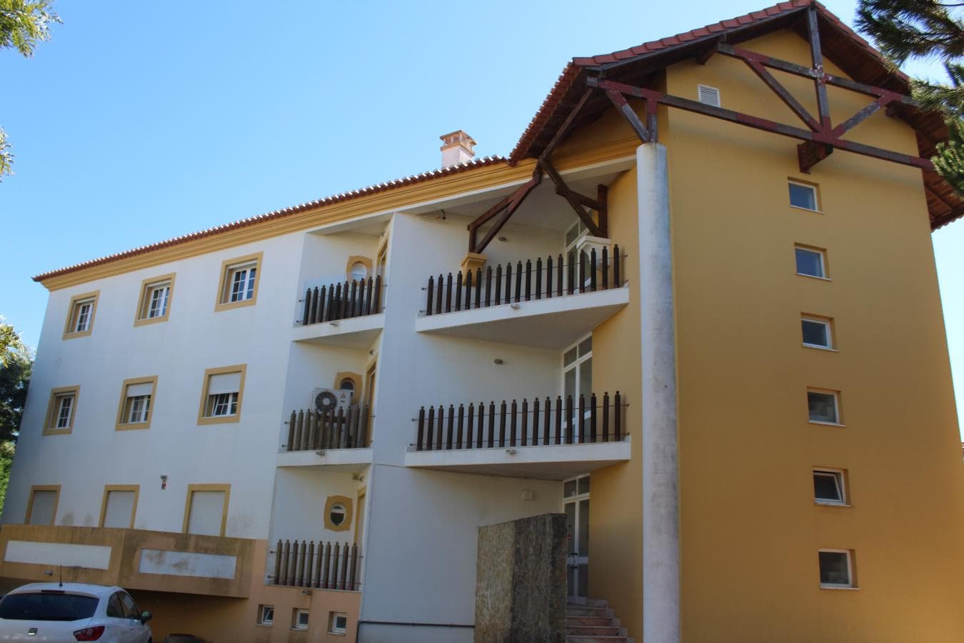 Apartamento T4 · Sintra — imagem 1