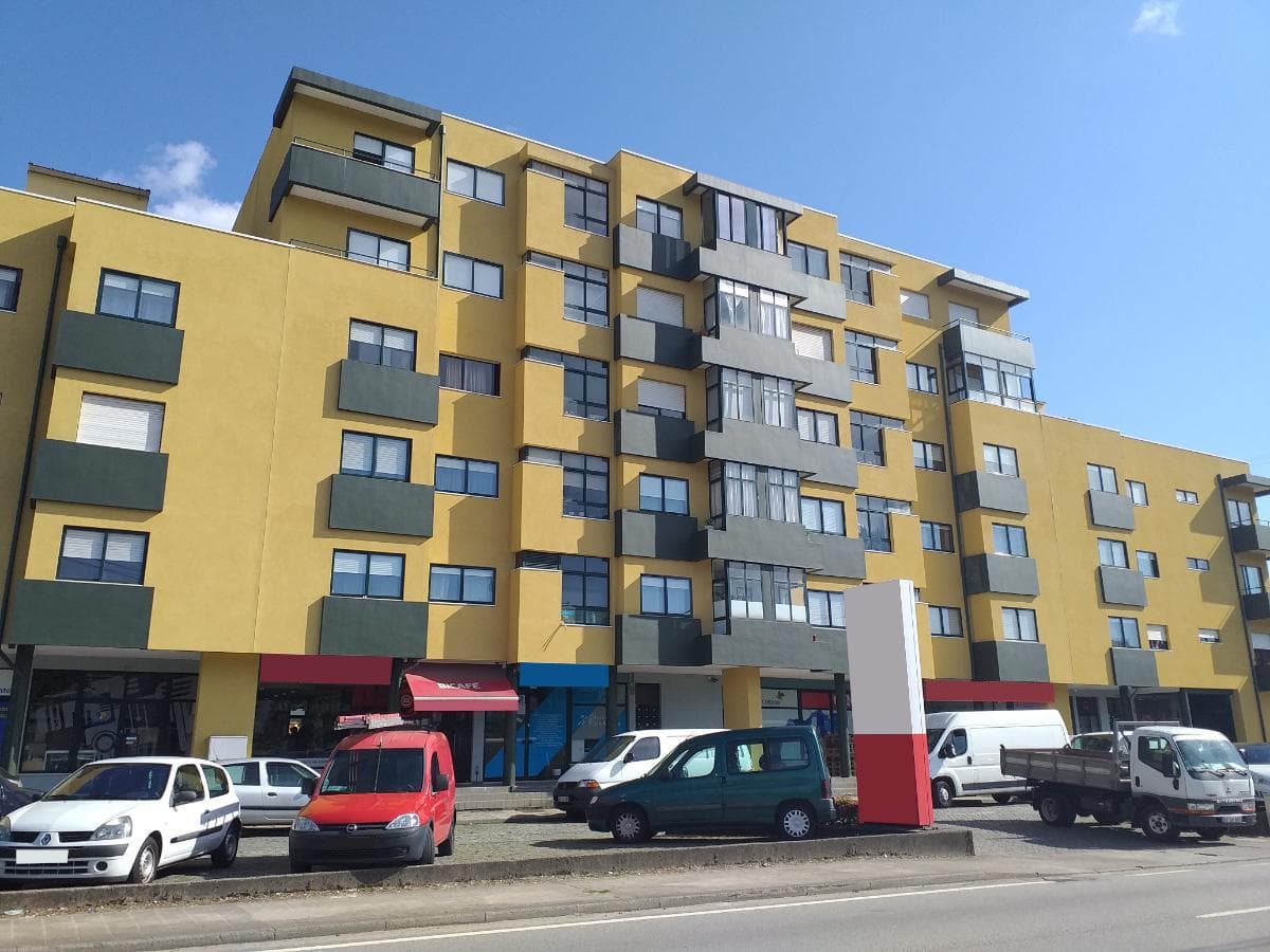 Lugar de Garagem · Valongo — image 1