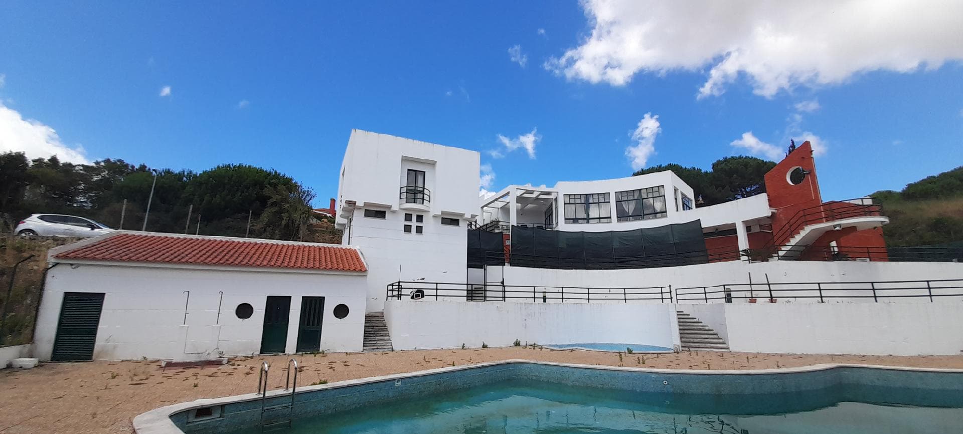 Moradia V3 com Piscina inserida na Quinta da Moura · Oeiras — imagen 4