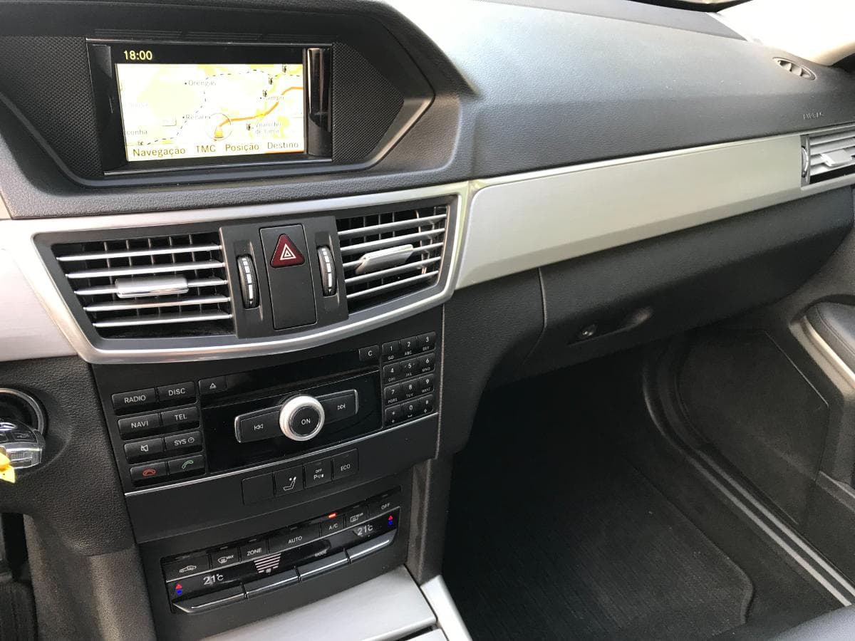 Mercedes-Benz E 220 CDI · Ano 2011 — image 21