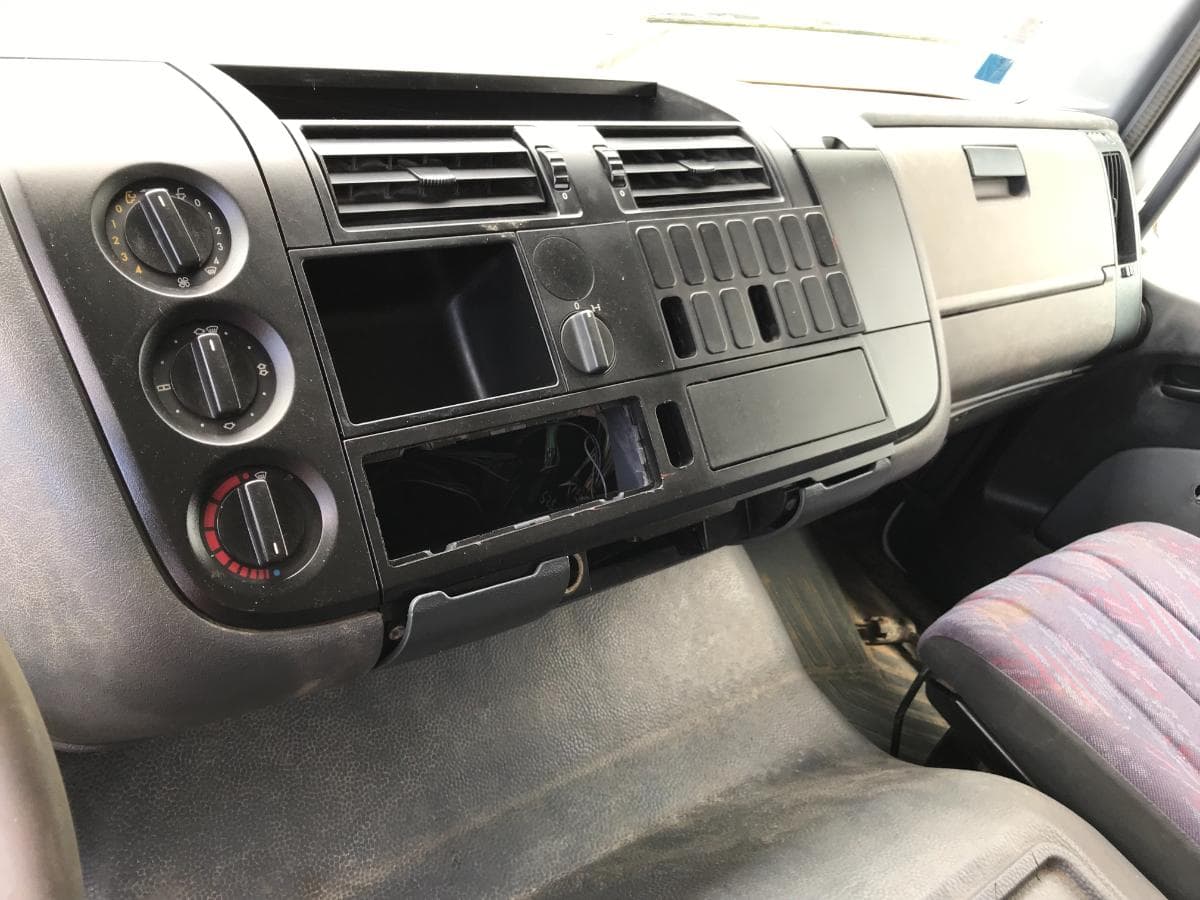 Mercedes-Benz Atego 1828 · Ano 1999 — imagen 16