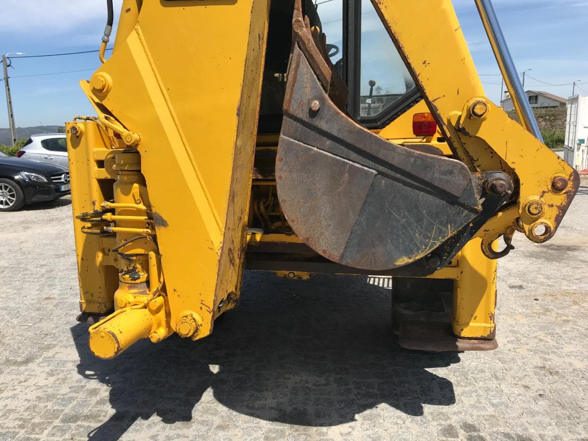 Retroescavadora JCB 3CX — imagem 5