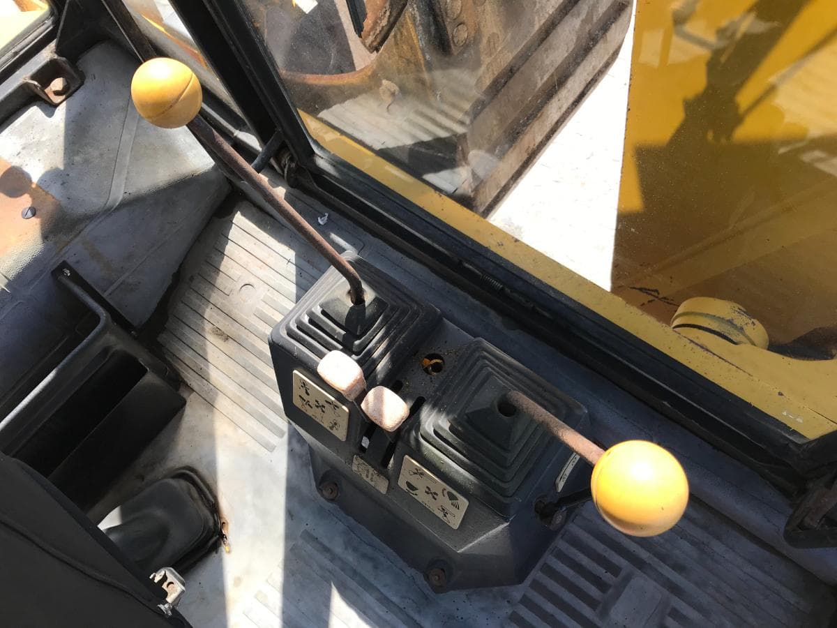 Retroescavadora JCB 3CX — imagem 10