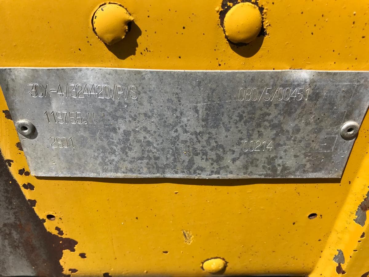 Retroescavadora JCB 3CX — imagem 12