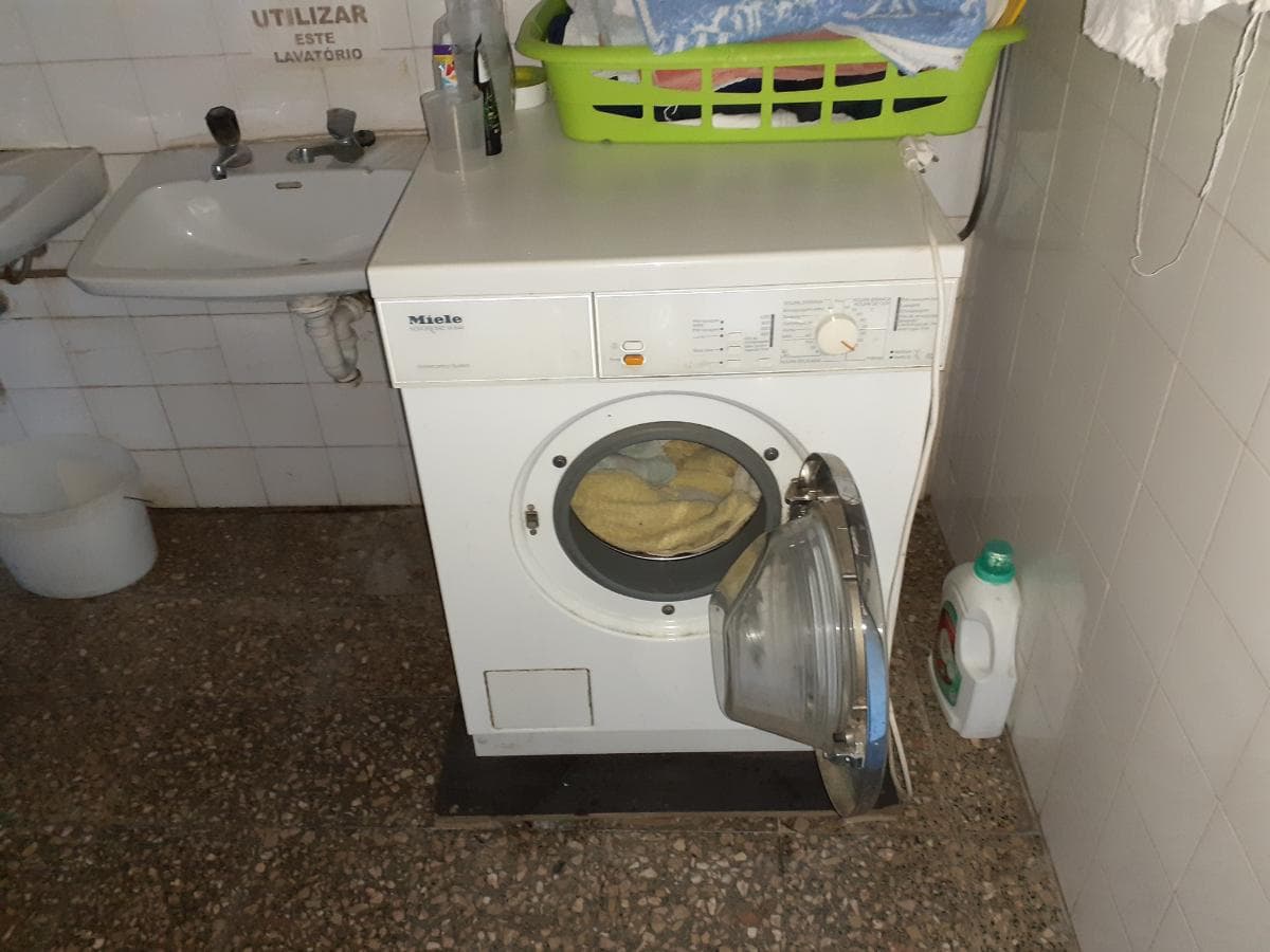 Máquina de Lavar Roupa — imagen 1