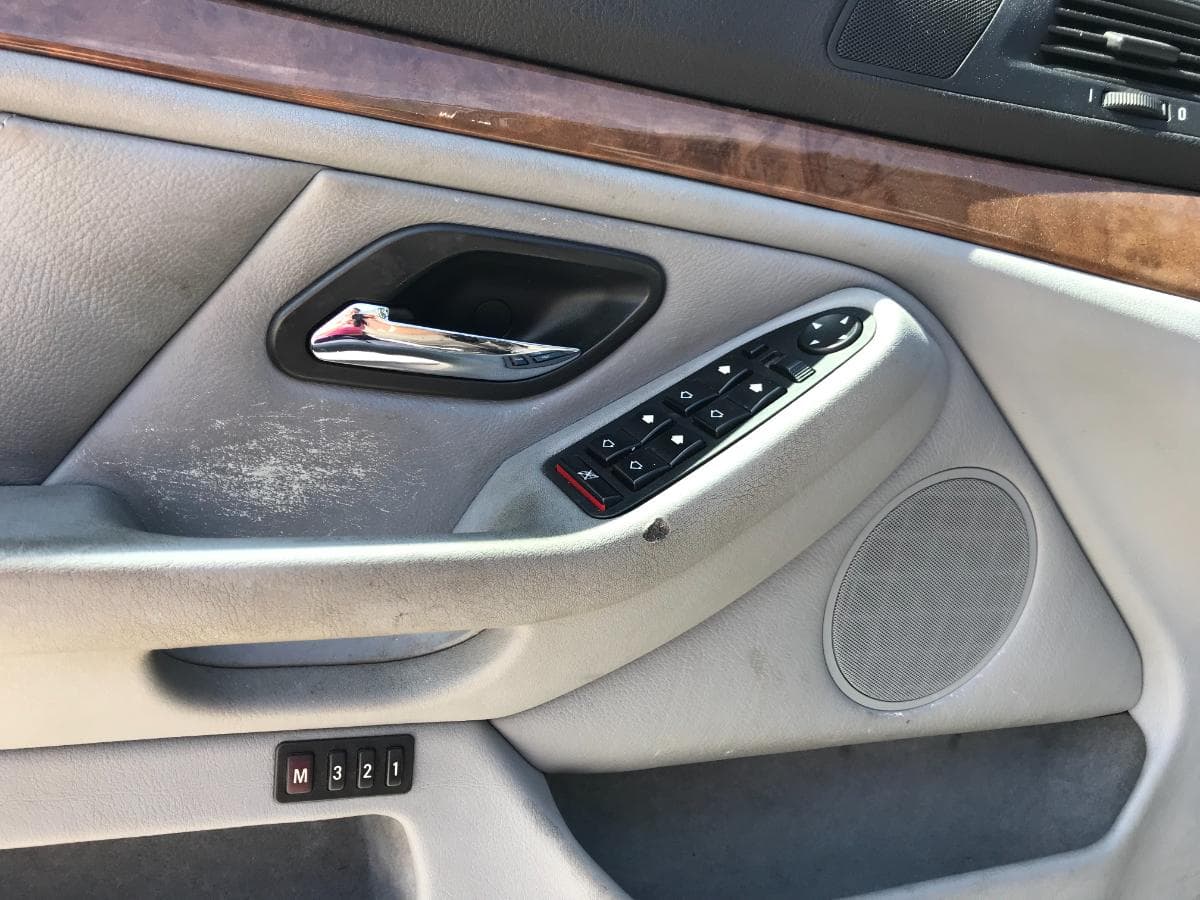 BMW 530D Touring · Ano 1999 — imagem 22