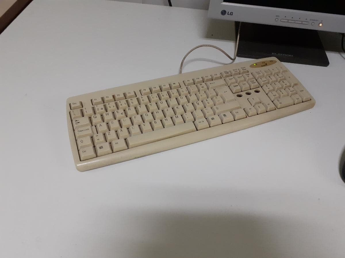 Equipamento Informático — imagem 10