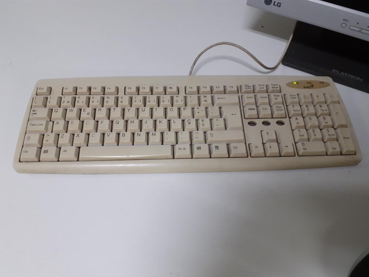 Equipamento Informático — imagem 20