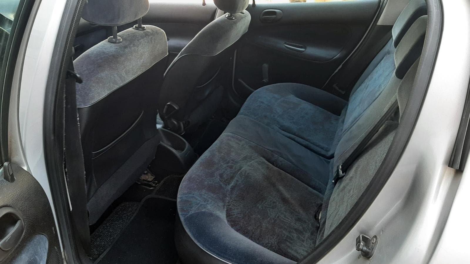 Peugeot 206 2.0 HDI · Ano 2000 — image 13
