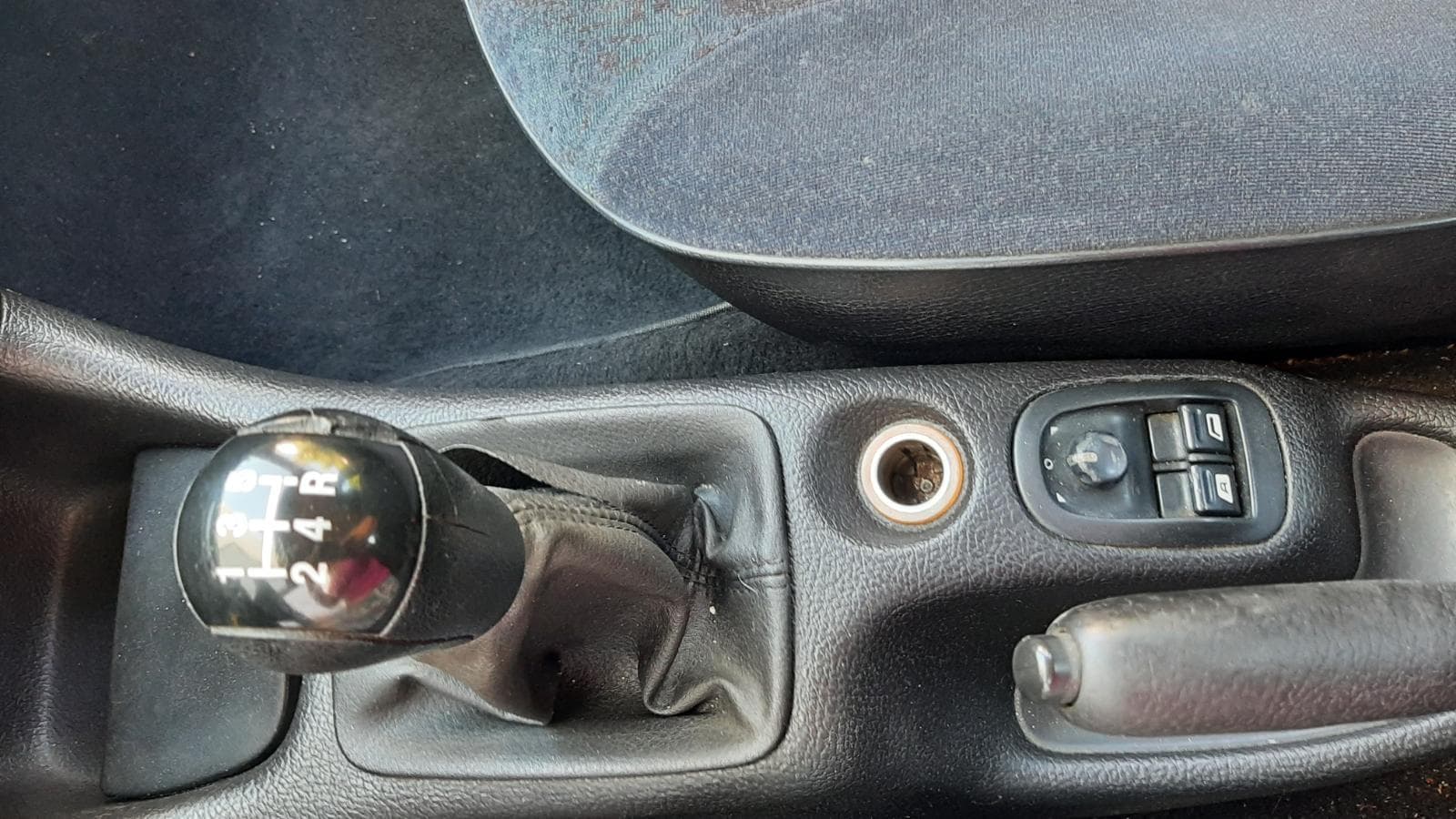 Peugeot 206 2.0 HDI · Ano 2000 — image 22