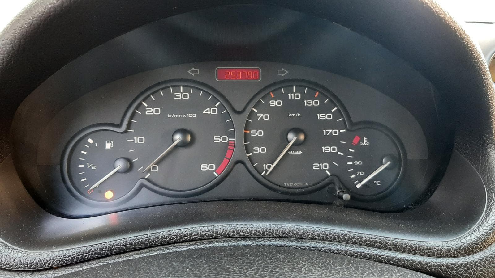 Peugeot 206 2.0 HDI · Ano 2000 — image 20