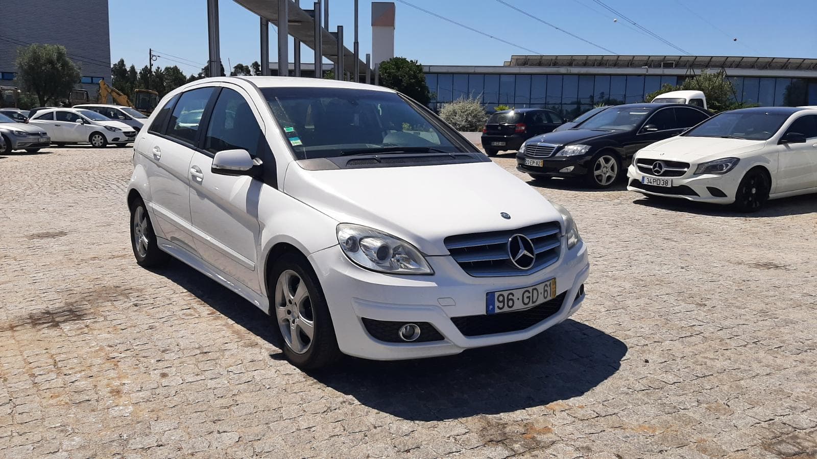 Mercedes-Benz B 180 CDI · Ano 2008 — image 1