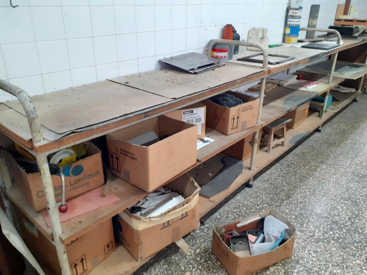 Mobiliário + Matéria-Prima