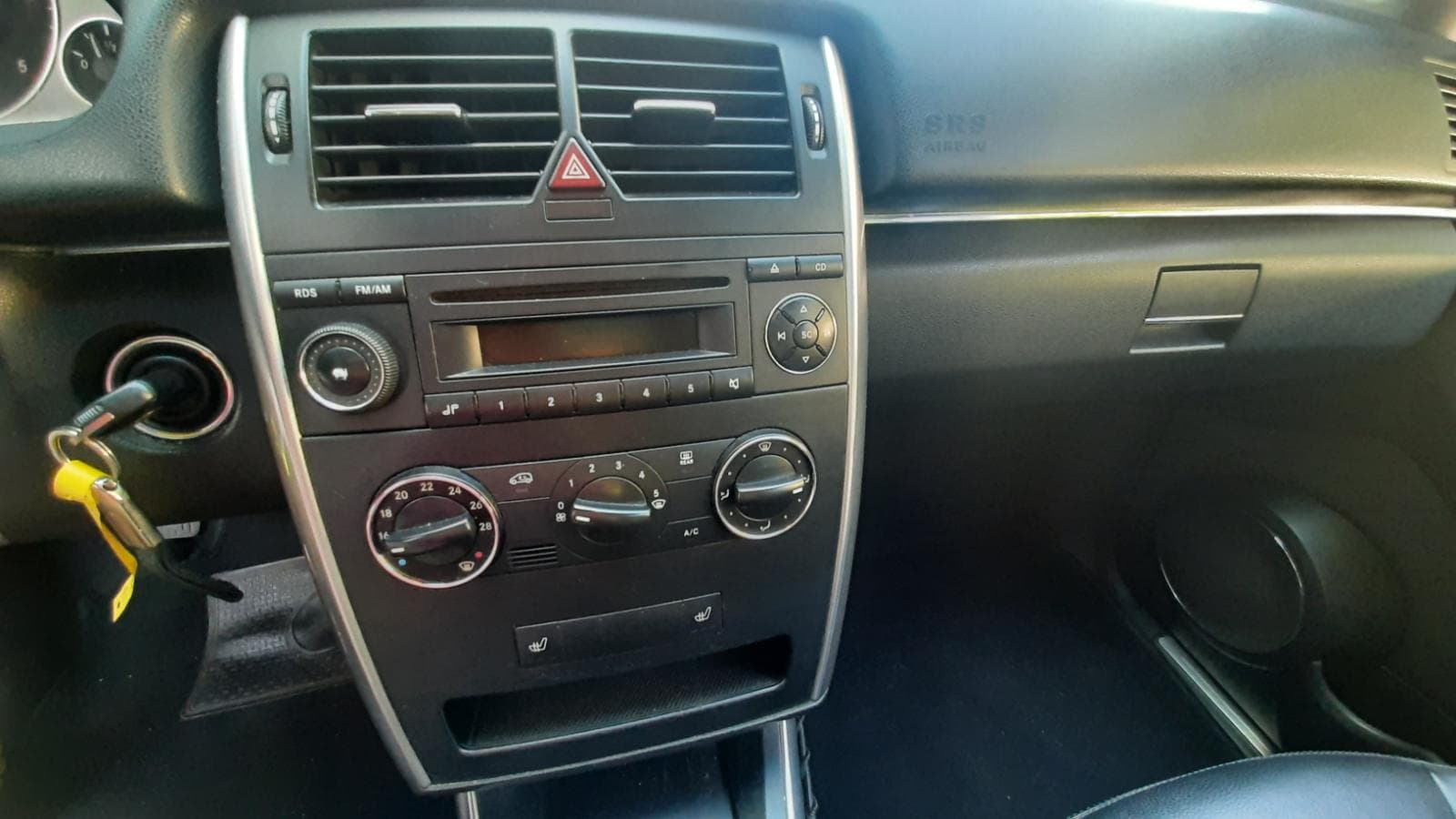 Mercedes-Benz B 180 CDI · Ano 2008 — image 15