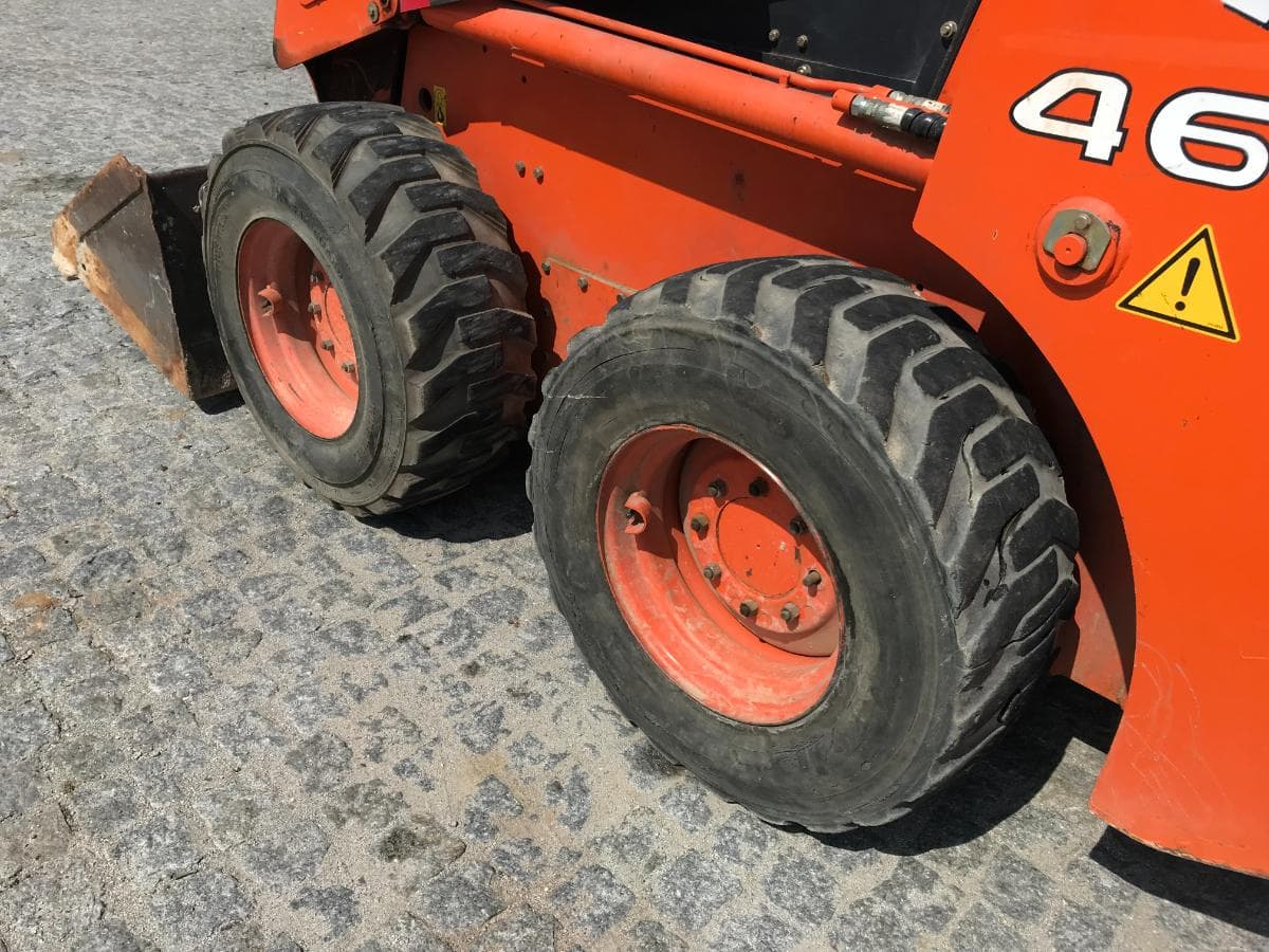 Mini Pá Carregadora Doosan 460 Plus · Ano 2009 — imagen 5