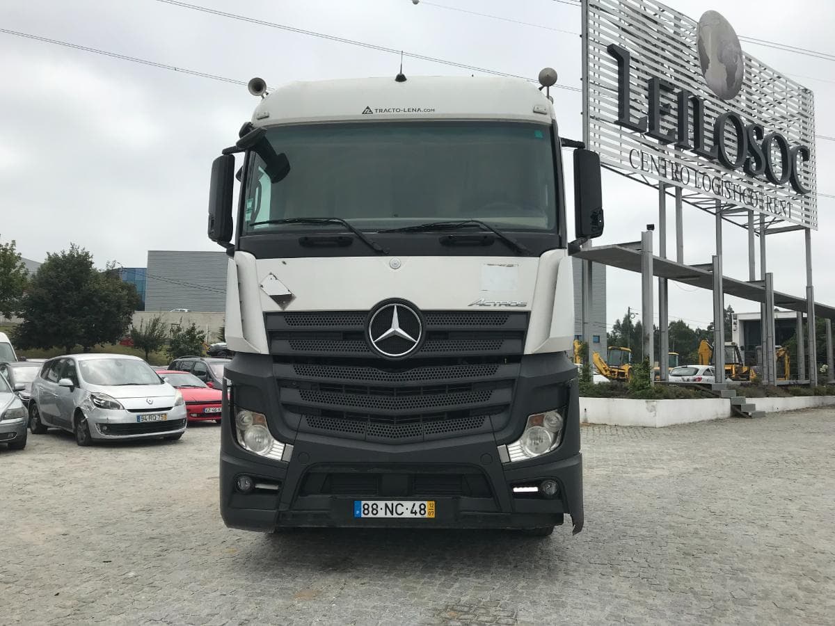 Mercedes-Benz Actros 1845 · Ano 2012 — imagen 2