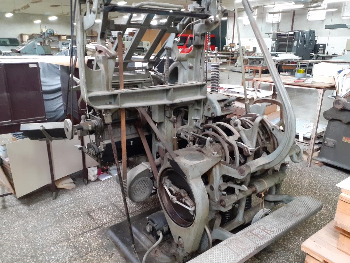 Máquina Intertype + 5 Placas