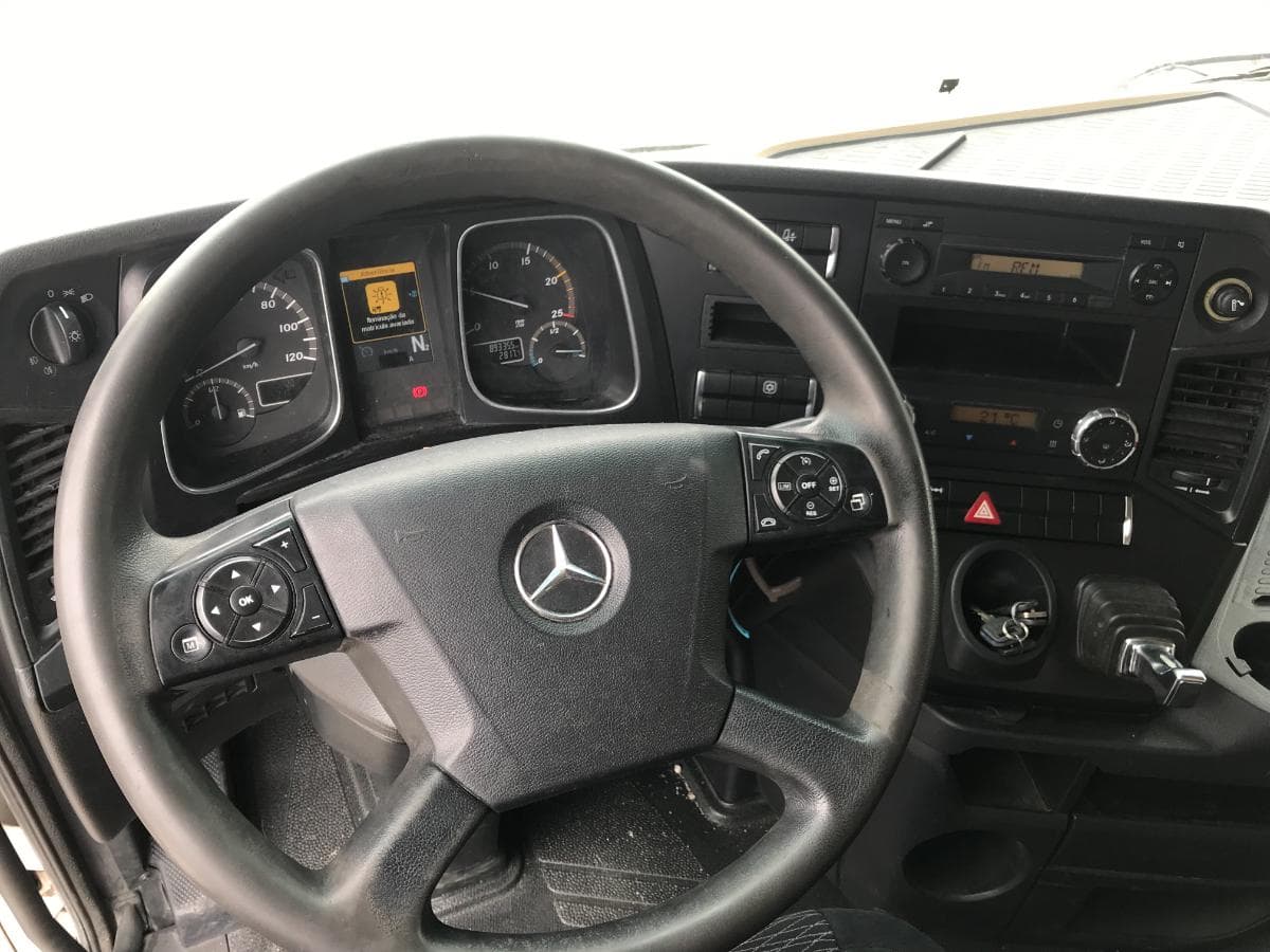 Mercedes-Benz Actros 1845 · Ano 2012 — imagen 17