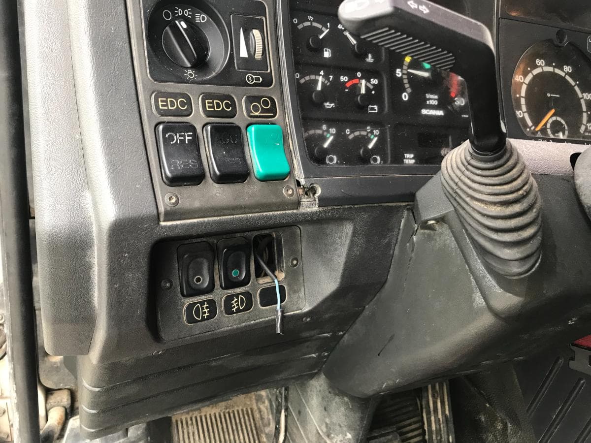 Scania 380 · Ano 1996 — imagen 19