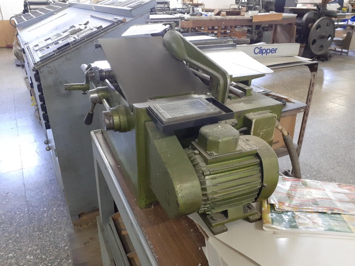 Máquina Serra Chumbo — imagen 5