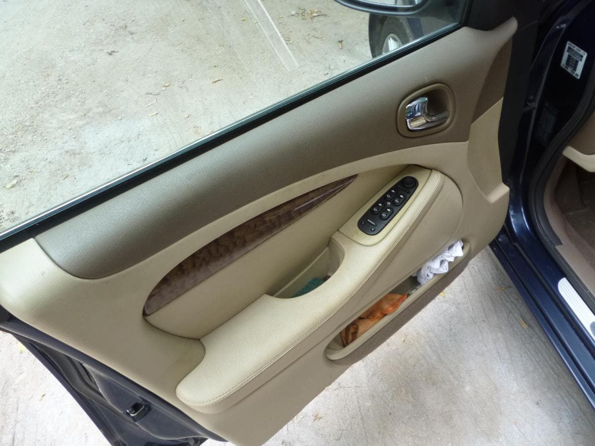 Jaguar S-Type — image 5