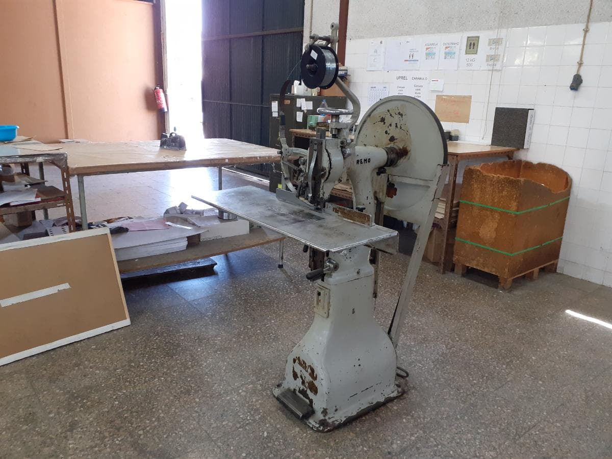 Máquina Agrafar — imagen 1