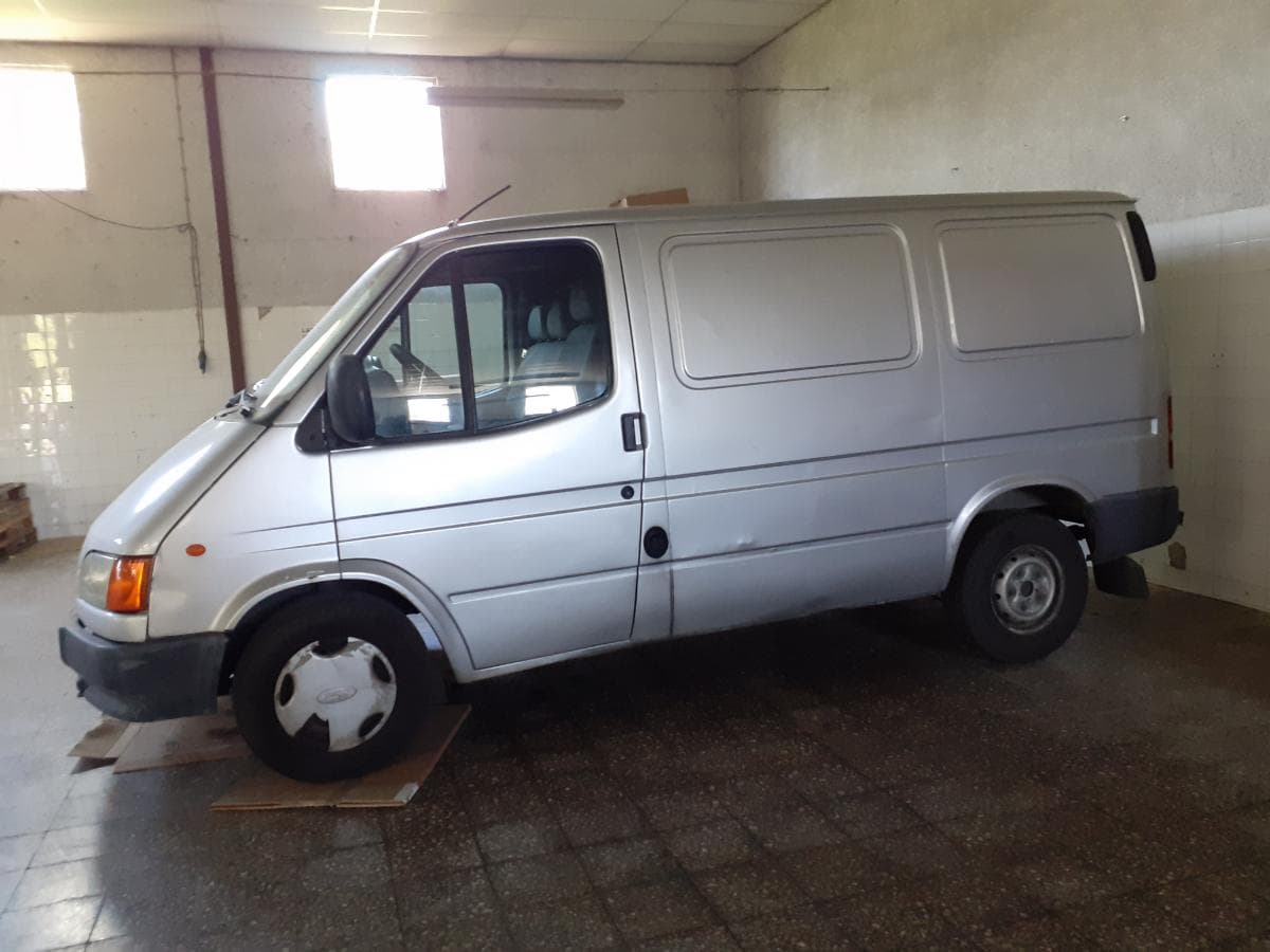 Ford Transit — imagen 3
