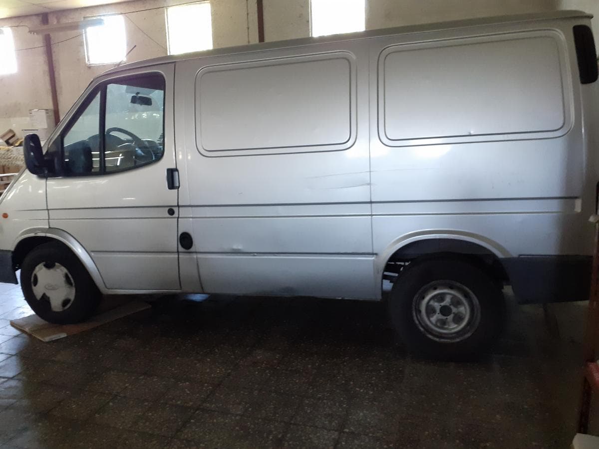 Ford Transit — imagen 4