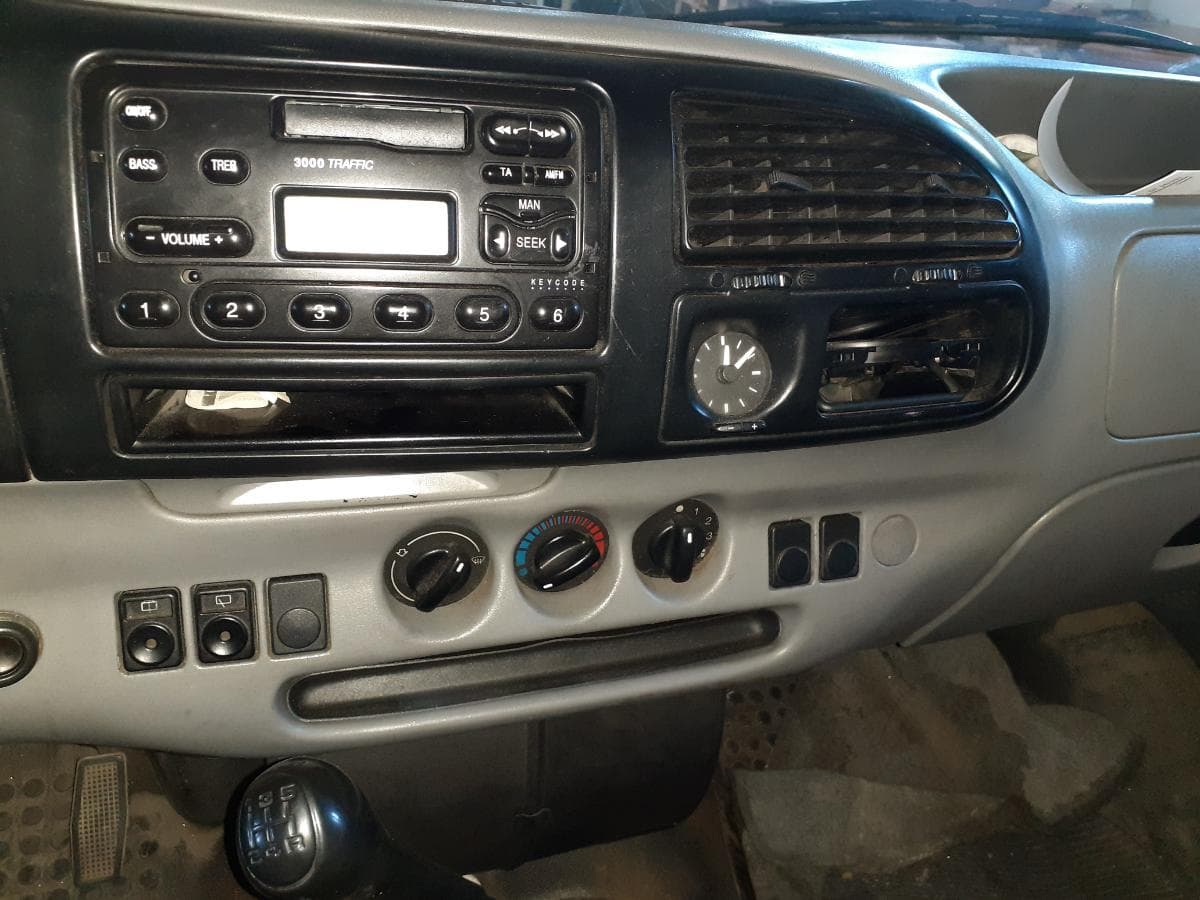 Ford Transit — imagen 12