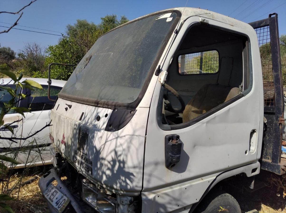 Mitsubishi  Canter — imagem 3