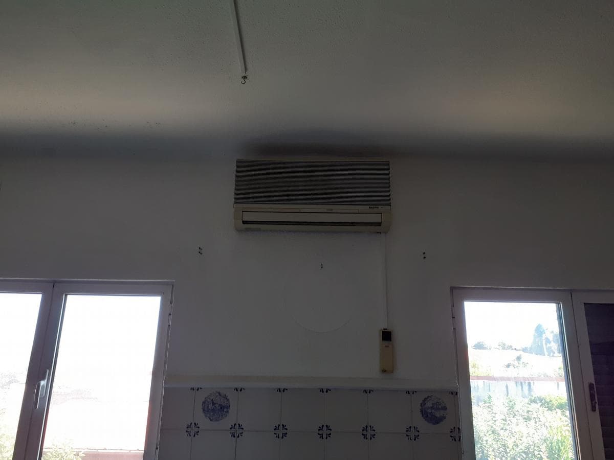Armazém c/ Escritório e Apartamento · Anadia — imagen 22