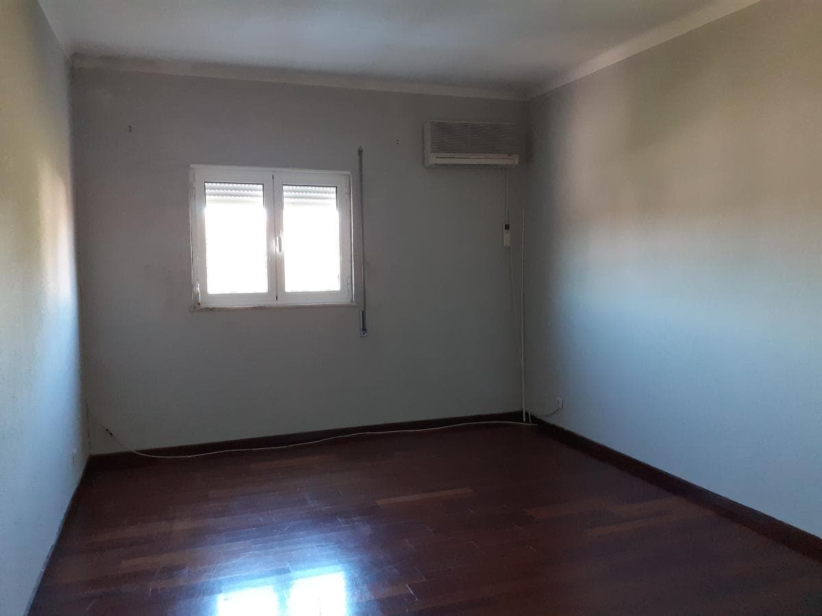 Armazém c/ Escritório e Apartamento · Anadia — imagen 30