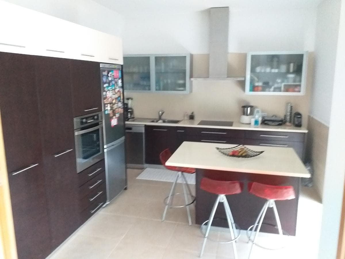 Moradia V3 · Guimarães — image 10